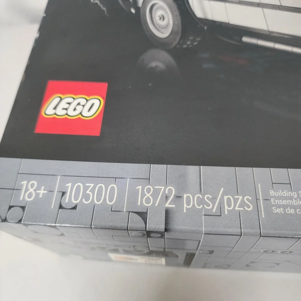 LEGO Icons 10300 Back to the Future Time Machine Delorean New Sealed 1872 Pc